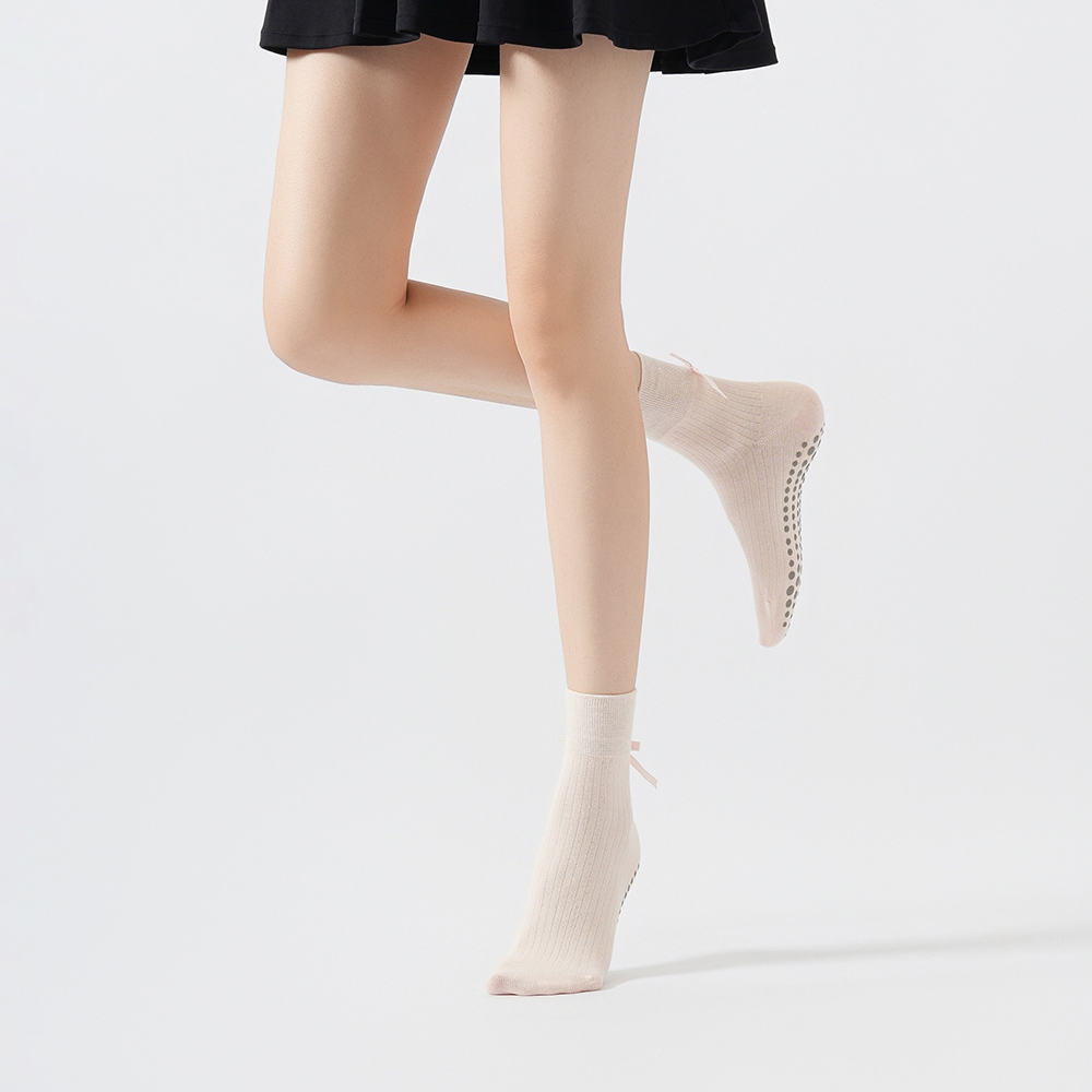 Cute Bowknot Yoga Socks Girls  - огляд і ціна Yoga Of Fitness
